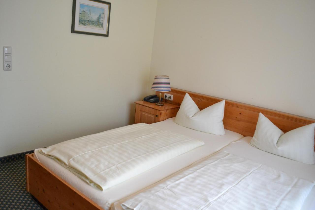 Hotel Am Pfahl 菲希塔赫 外观 照片